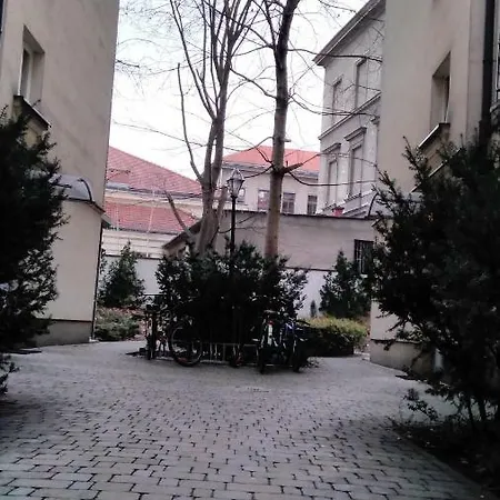 Penguin 1220 * Krakow